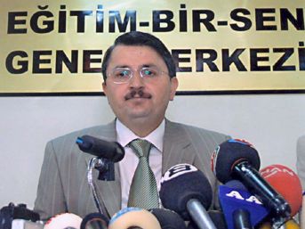 S&ouml;zleşmelilere "asker &ouml;ğretmenlik" m&uuml;jdesi 2