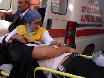 Adıyaman da 5 aile kavga etti: 2 &ouml;l&uuml;, 6 yaralı 3