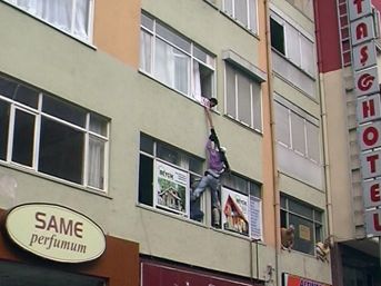 Hayata b&ouml;yle tutundu 2