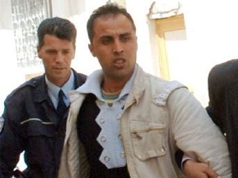 Cinnet getiren damat dehşet sa&ccedil;tı 1