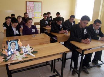Liseli kızın ağlatan dramı 2