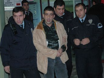 Magandalar ter&ouml;r estirdi 1