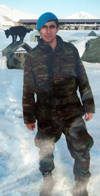 Türkiye şehitlerine ağlıyor 7