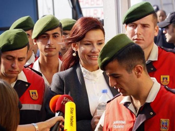 Deniz Seki: "Dualarınızı bekliyorum"