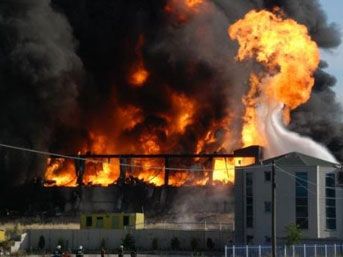 Kimyevi madde deposunda yangın 2