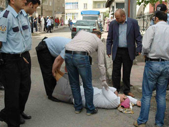 &Ccedil;ılgın koca dehşet sa&ccedil;tı 1