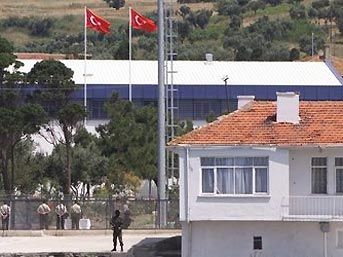 Apo nun yanına  iyi halli  PKK lı getirilecek 2