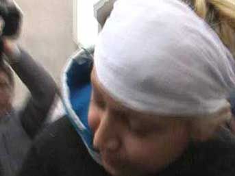 İran g&uuml;zeli "dolandırıcılık" su&ccedil;lamasıyla g&ouml;zaltında 4