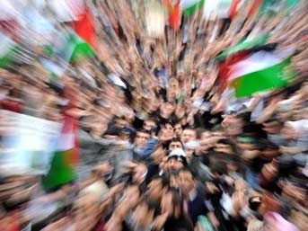 İsrail e öfke seli, protestoda arbede 2