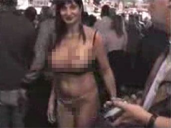 G&uuml;nd&uuml;z &ouml;ğretmen gece porno yıldızı 1