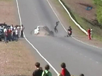 Motosiklet kazası korkuttu 2