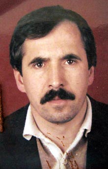 Doktorun elinden alıp şarj&ouml;r&uuml; boşalttı 3