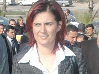 Kadını yerel koltuklara DTP taşıdı 3