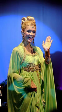 Paris Hilton dan Esselam&uuml; aleyk&uuml;m 1