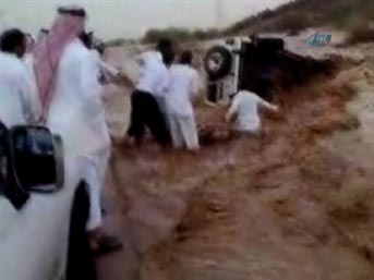 İşte boğulma anı, işte selin korkun&ccedil; y&uuml;z&uuml;! 2