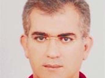 Muhtarda Kepenek kapıda Demirkaya