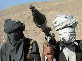 Pakistan'da militanlar 400 kişiyi kaçırdı