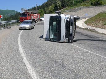 Trafik kazalarının bilan&ccedil;osu ağır oldu 3