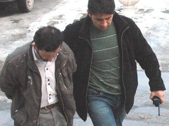 Akli dengesi bozuk kıza tecav&uuml;z etti 1