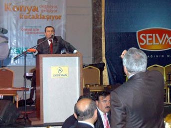 Vali ile Vekil b&ouml;yle atıştı 2