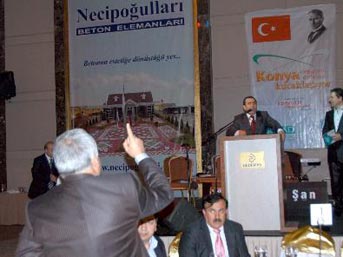 Vali ile Vekil b&ouml;yle atıştı 3