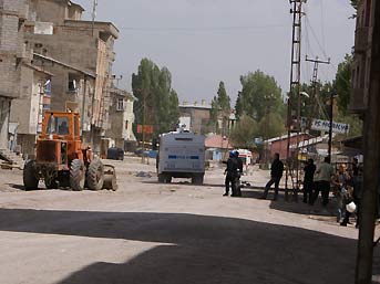 Y&uuml;ksekova da gerginlik 2